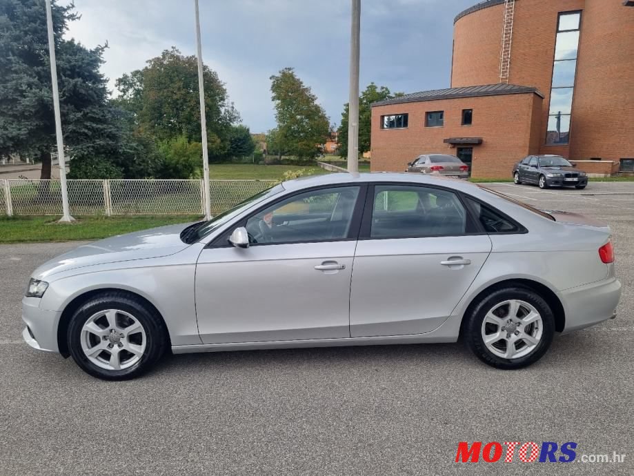 2011' Audi A4 photo #4