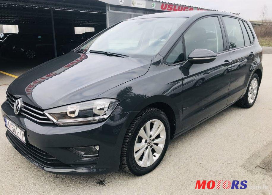 2015' Volkswagen Golf Sportsvan photo #1