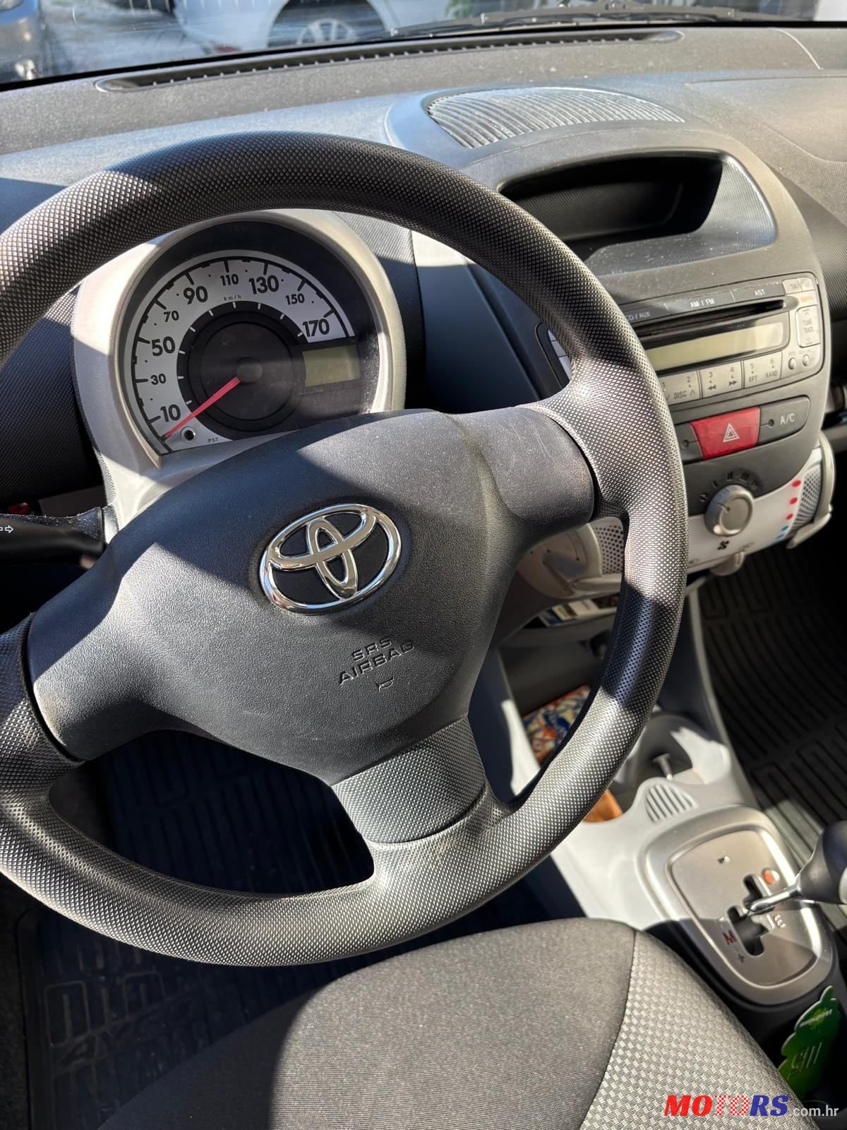 2012' Toyota Aygo 1,0 Vvt-I photo #5