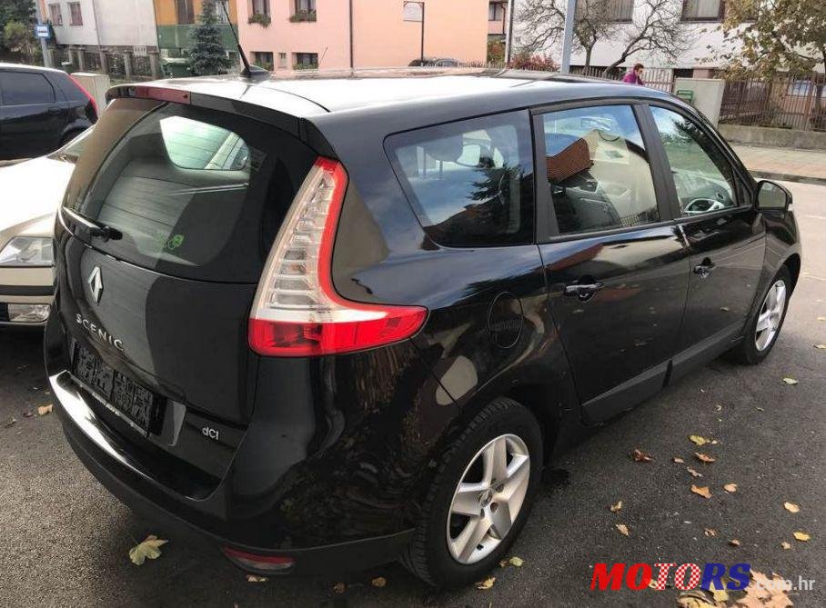 2013' Renault Scenic 1,5 Dci photo #2
