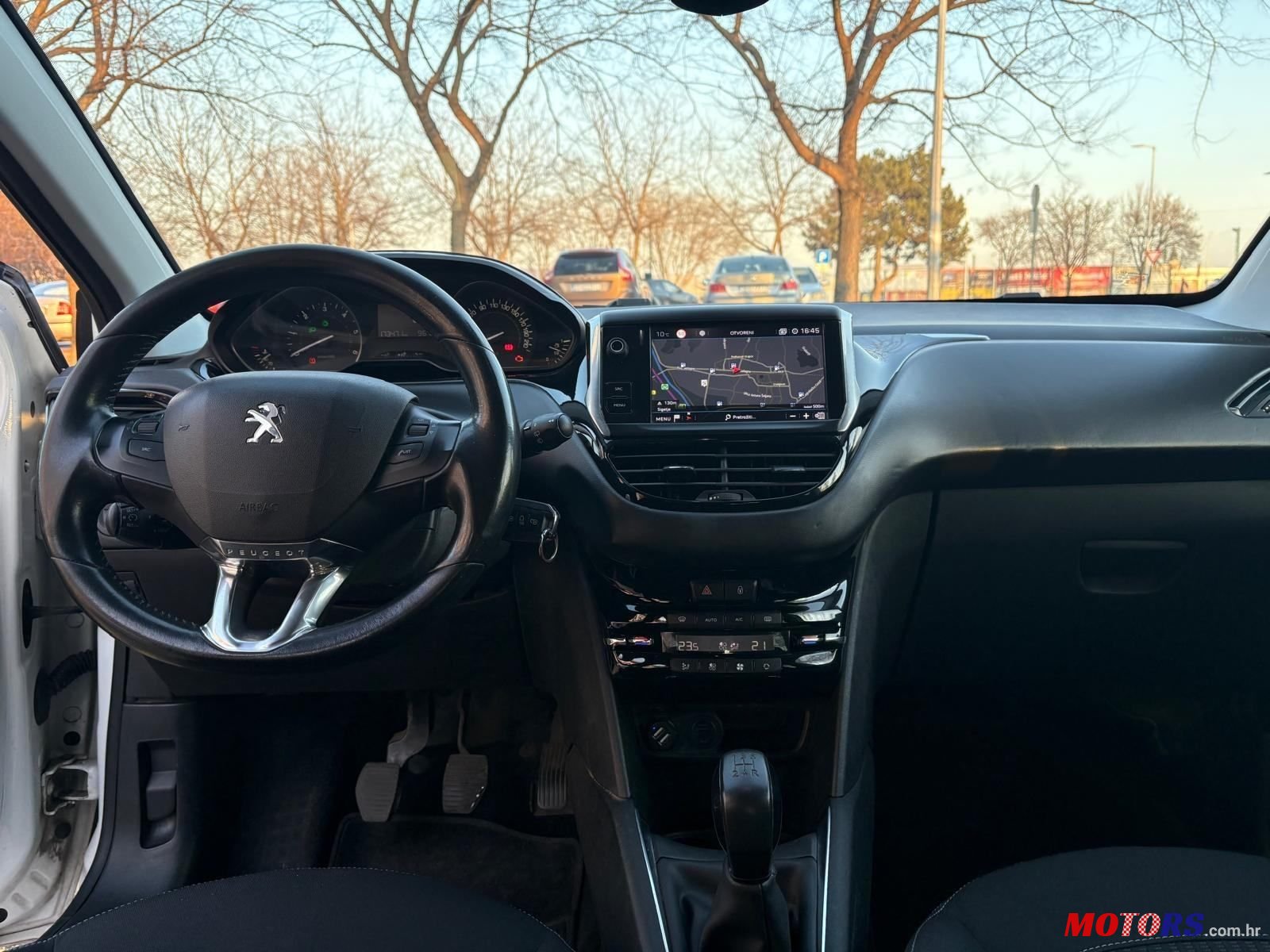 2017' Peugeot 208 1,6 Bluehdi photo #4