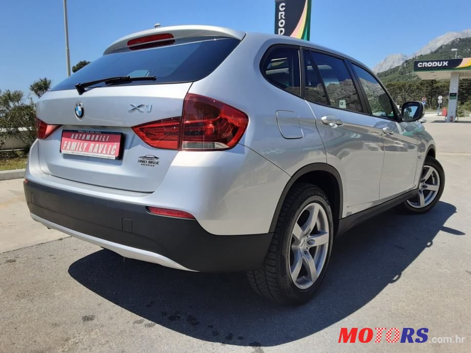2011' BMW X1 Sdrive20D photo #5