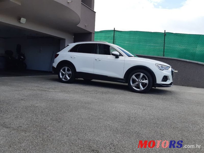 2020' Audi Q3 35 Tdi photo #2