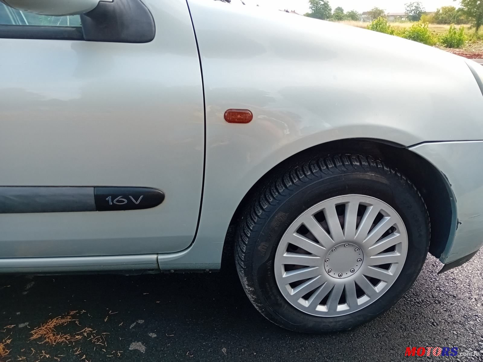 2001' Renault Clio 1,2 16V photo #3