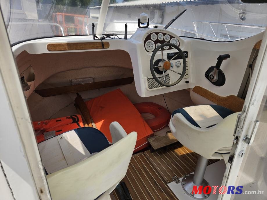 2005' Quicksilver 630 Pilothouse photo #2