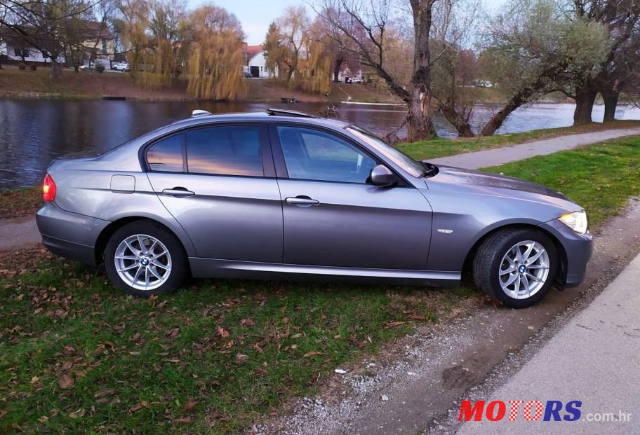 2010' BMW Serija 3 318D photo #1