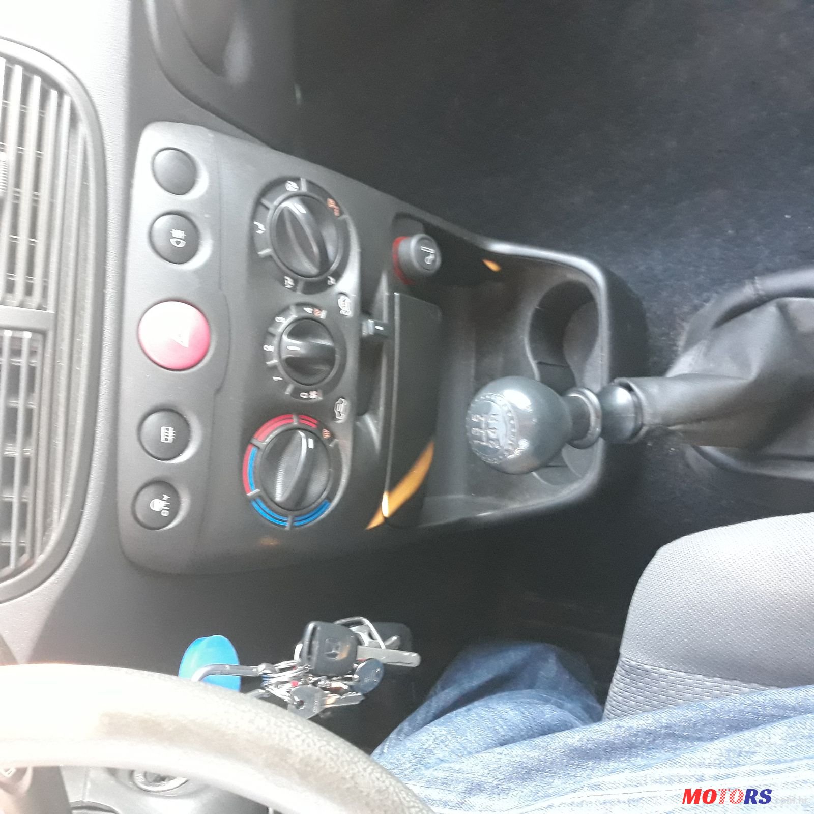 2005' Fiat Punto photo #2