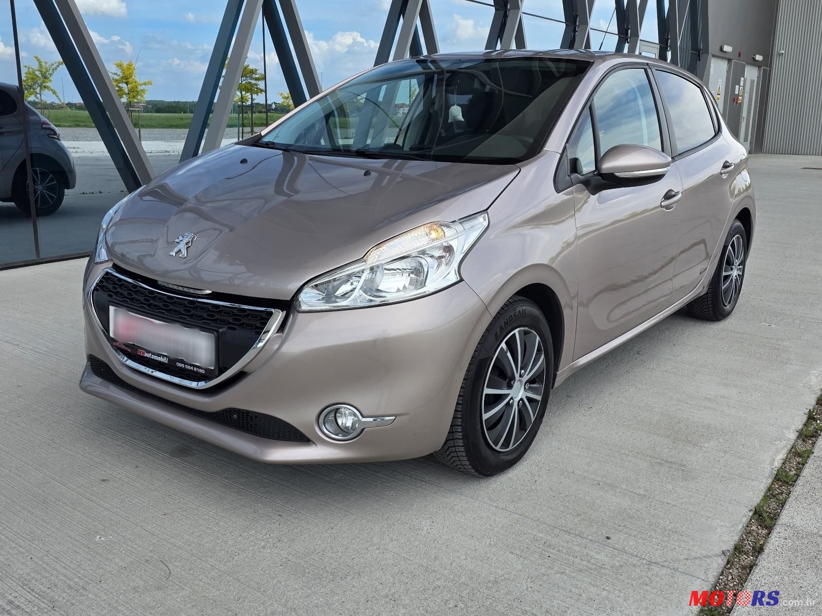 2013' Peugeot 208 1,2 Vti photo #2