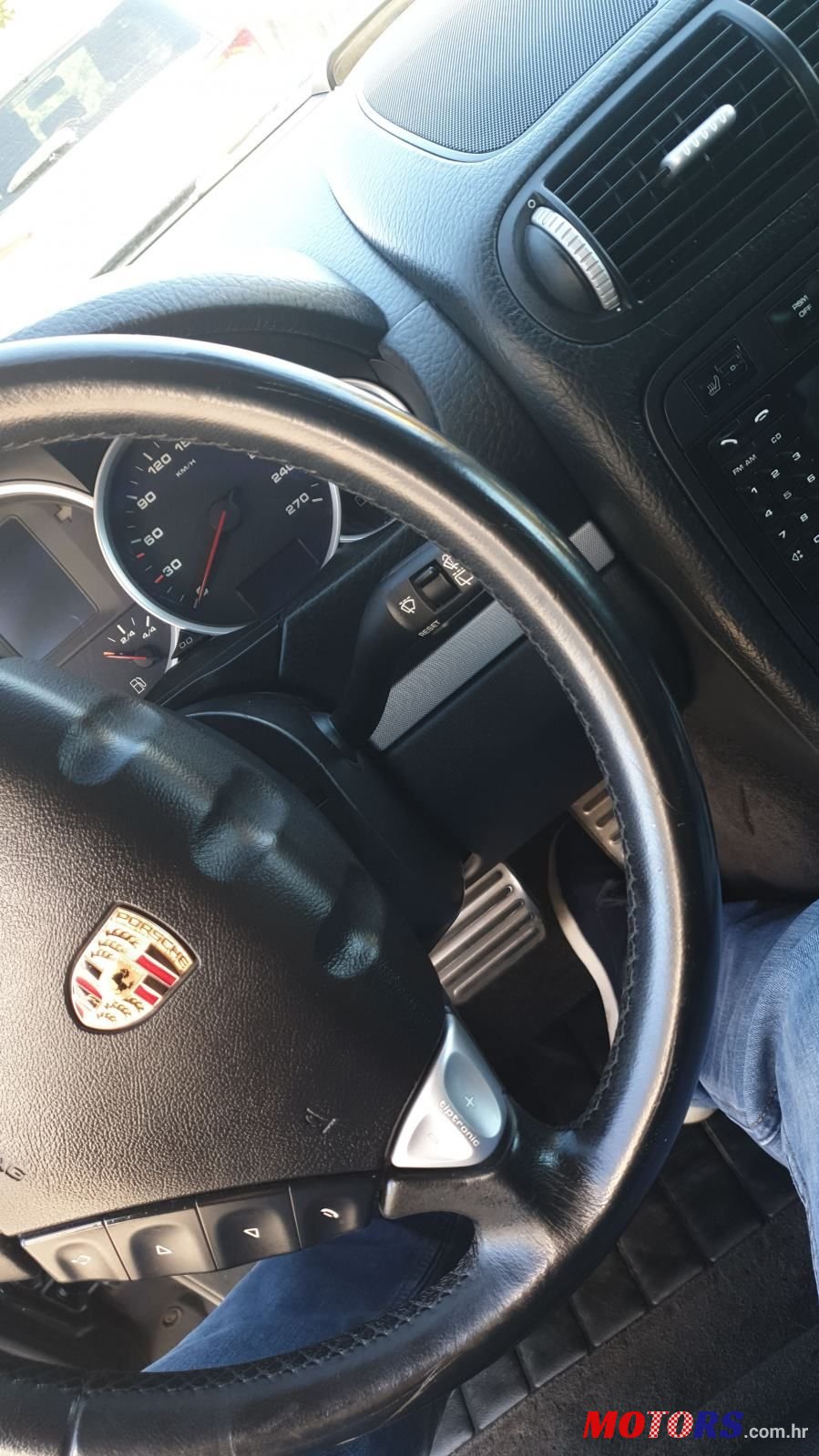 2004' Porsche Cayenne 4,5 V8 photo #2