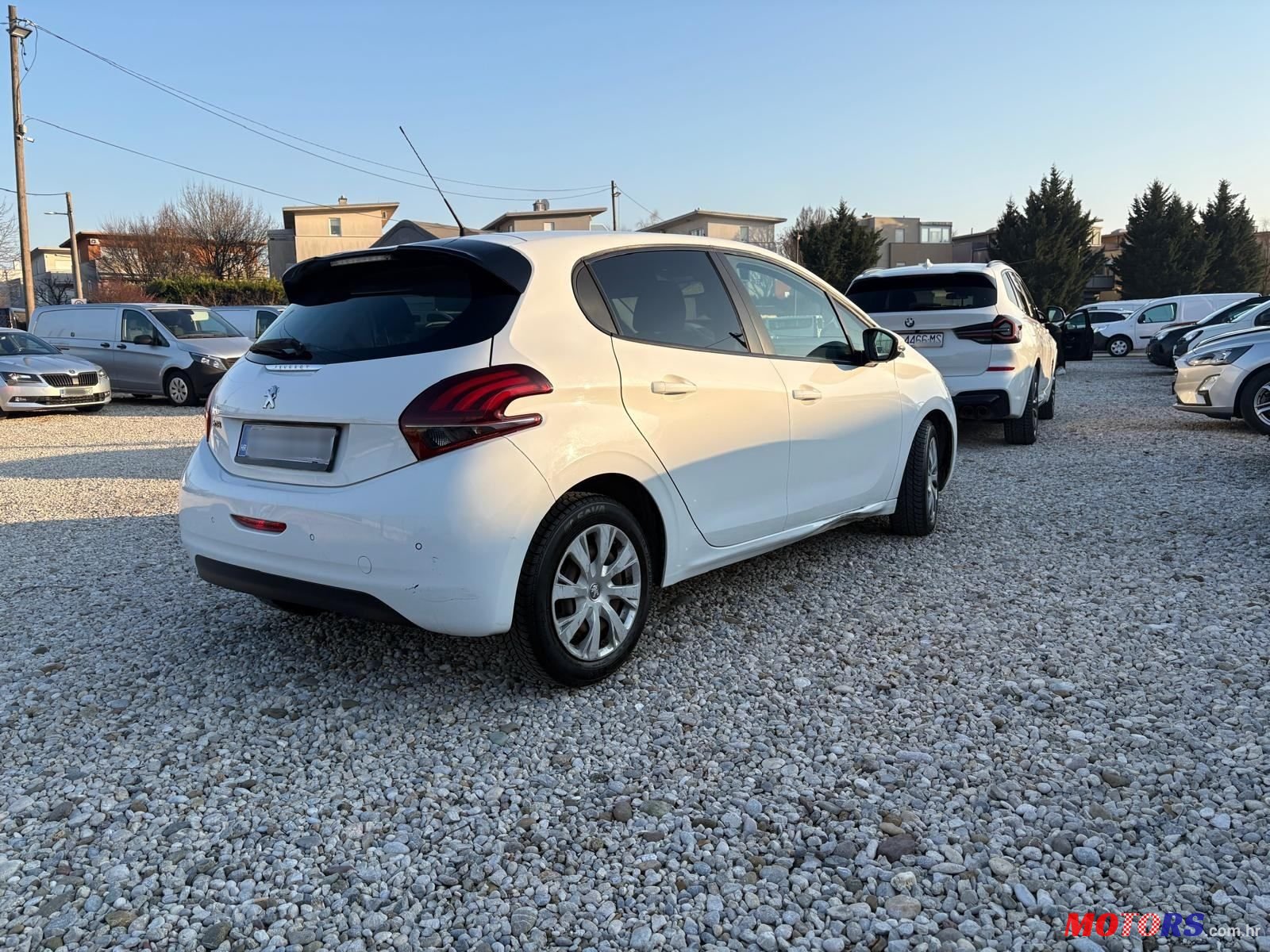 2017' Peugeot 208 1,6 Bluehdi photo #3