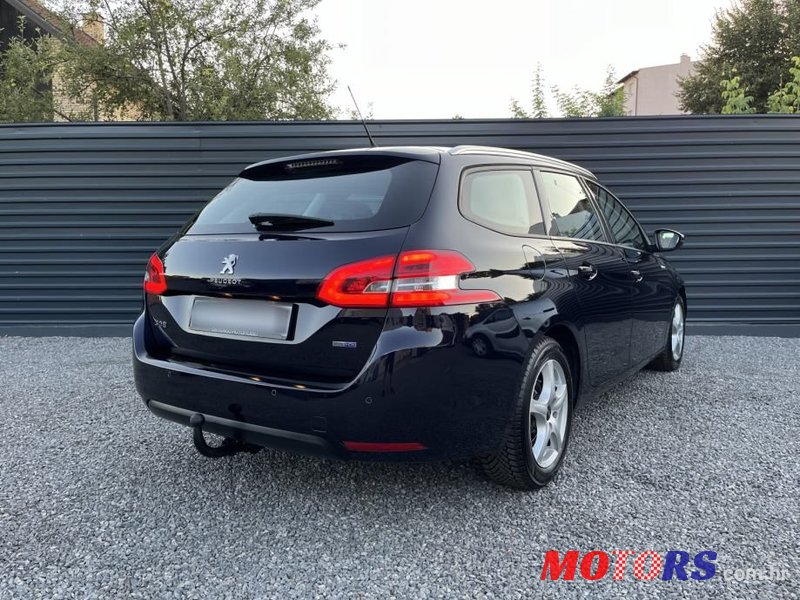 2016' Peugeot 308 Sw photo #5