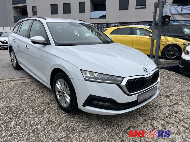 2020' Skoda Octavia Combi photo #1