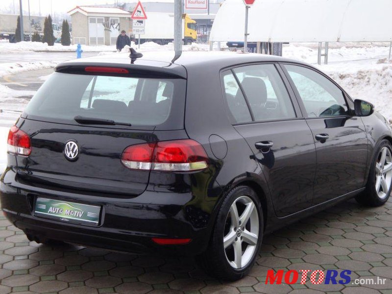 2009' Volkswagen Golf VI 2,0 Tdi photo #2