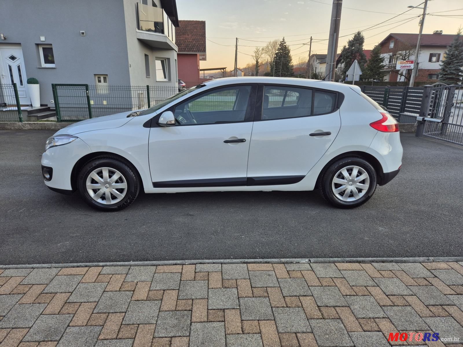 2012' Renault Megane 1.5 Dci photo #2