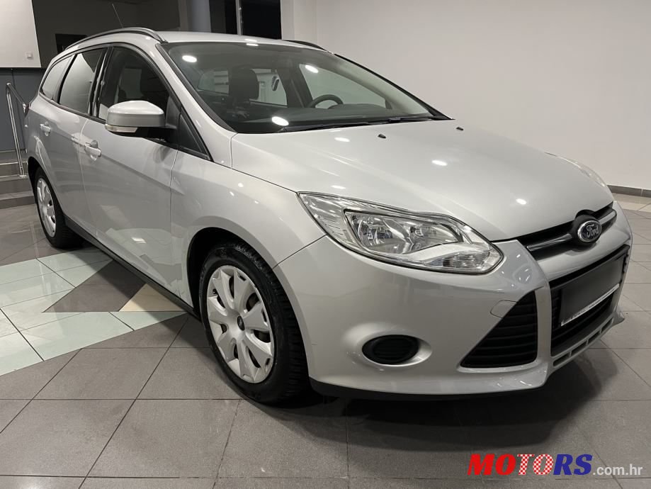 2013' Ford Focus Karavan photo #3