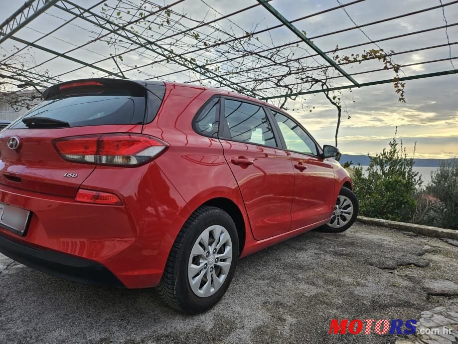 2018' Hyundai i30 1,6 Crdi photo #3