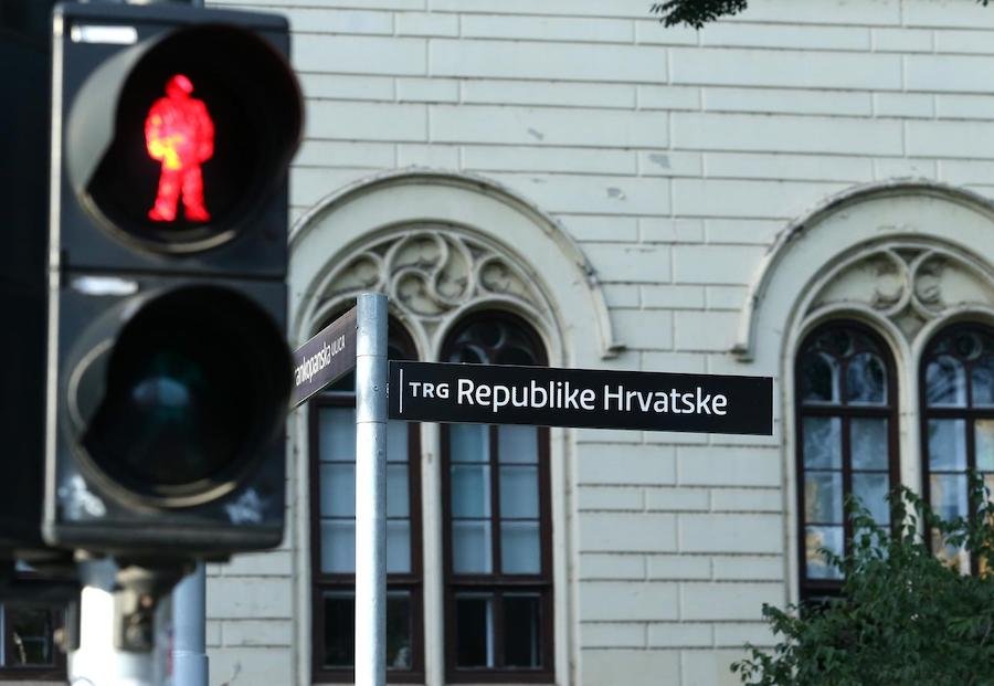 Na raskrižju Trga Republike Hrvatske i Roosveltovog su radovi, pogledajte regulaciju prometa