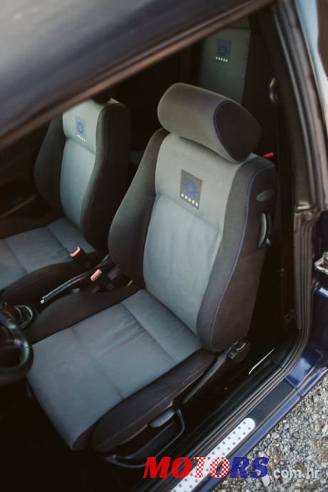 2001' Volkswagen Golf 4 2,0 photo #3