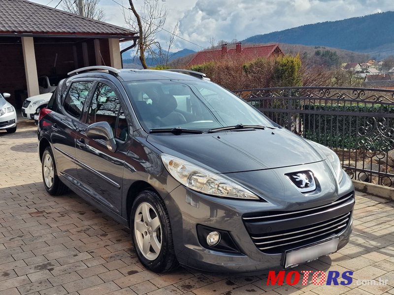2010' Peugeot 207 Sw photo #2