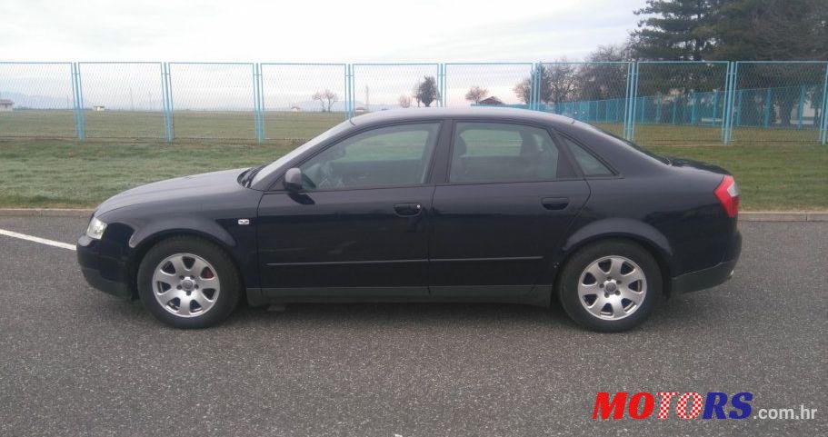 2002' Audi A4 1,6 photo #1