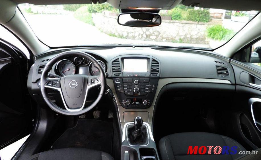 2012' Opel Insignia 2,0 Cdti photo #3