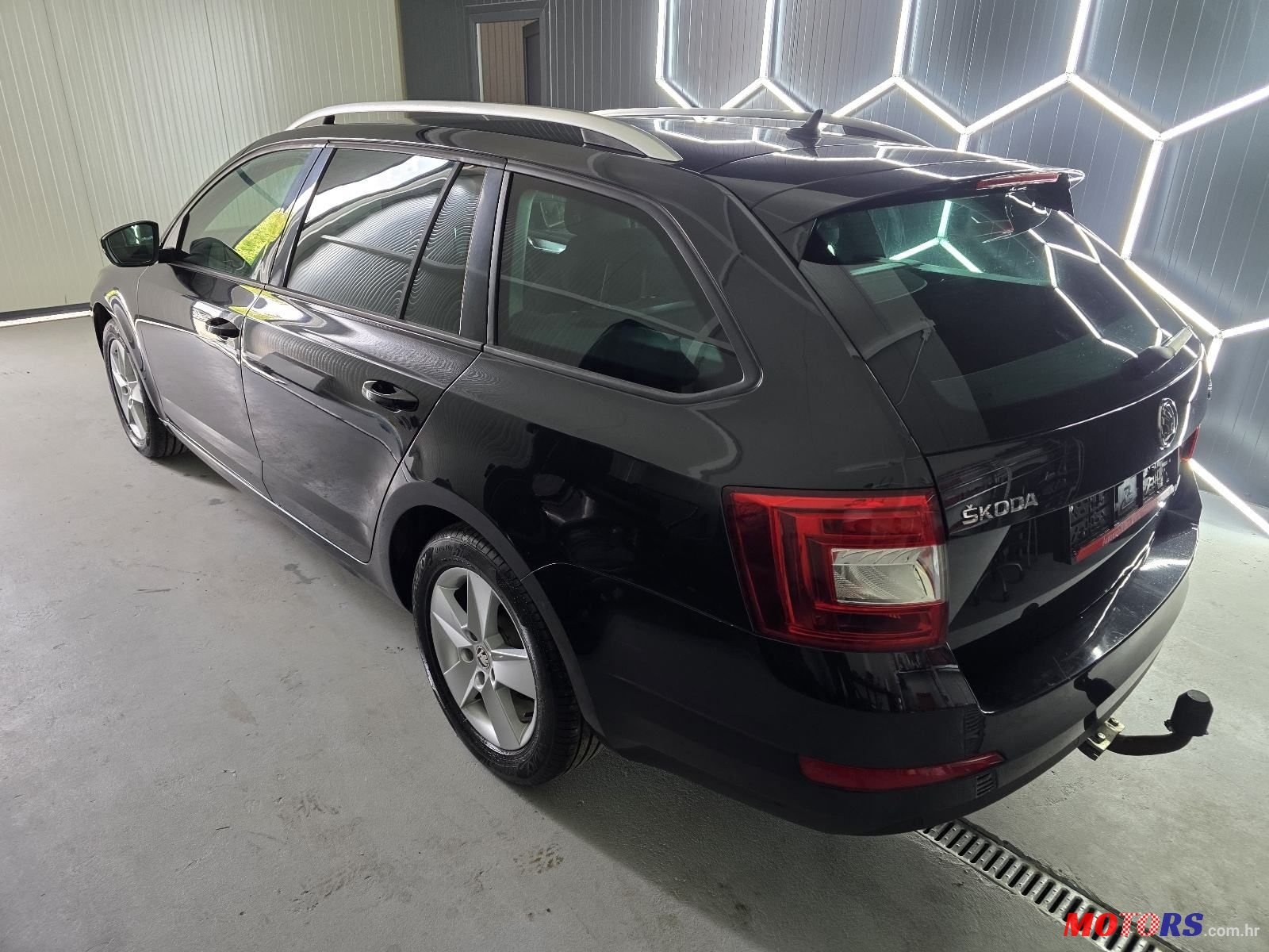 2014' Skoda Octavia Combi photo #5
