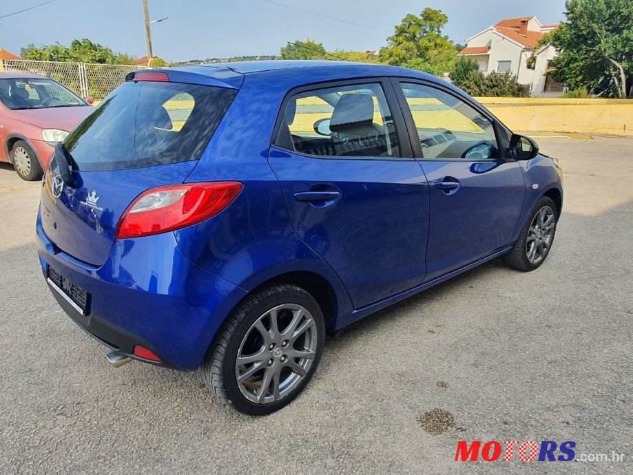 2009' Mazda 2 photo #6