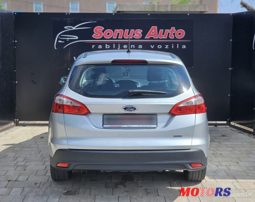 2012' Ford Focus Karavan photo #6