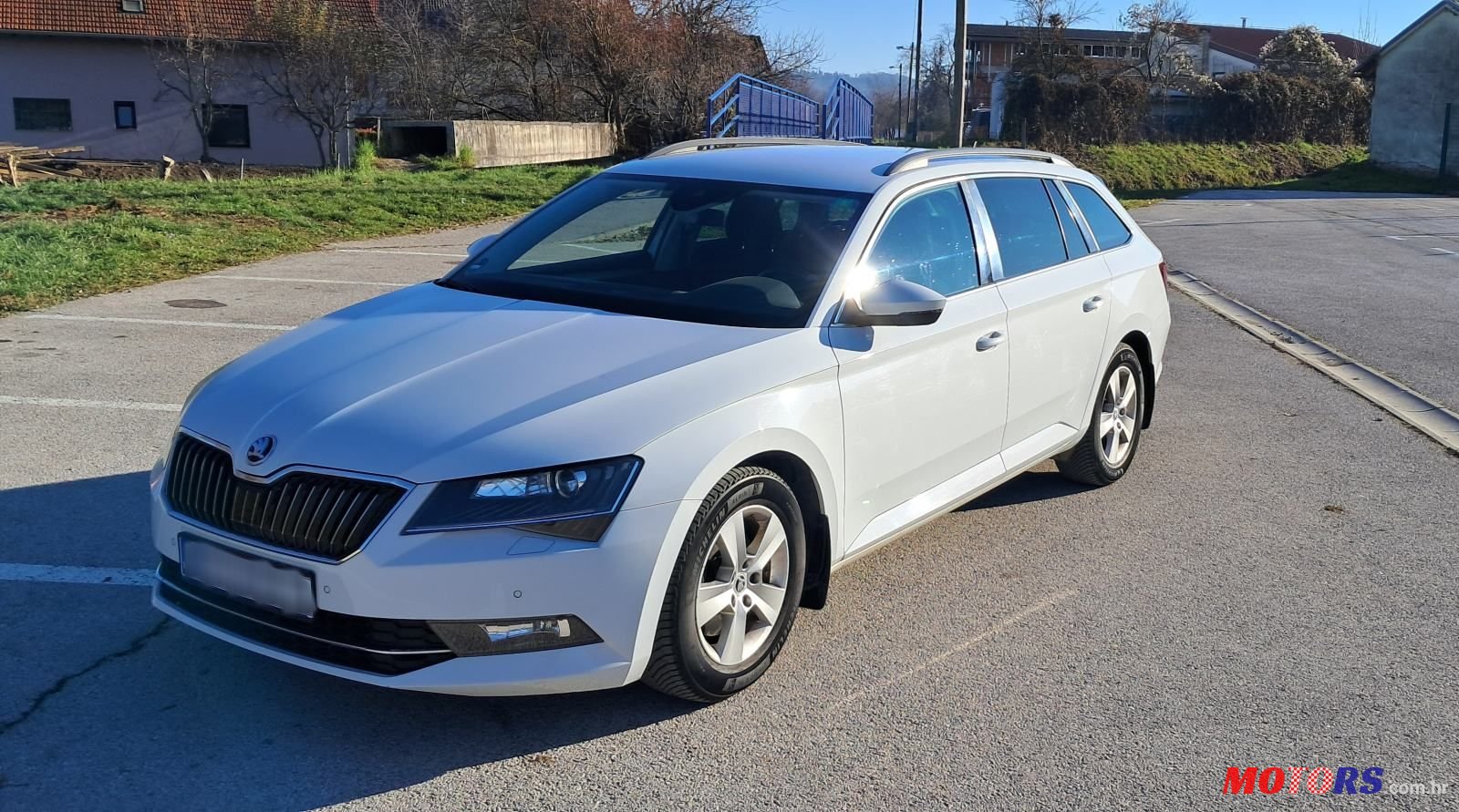 2015' Skoda Superb Combi photo #1