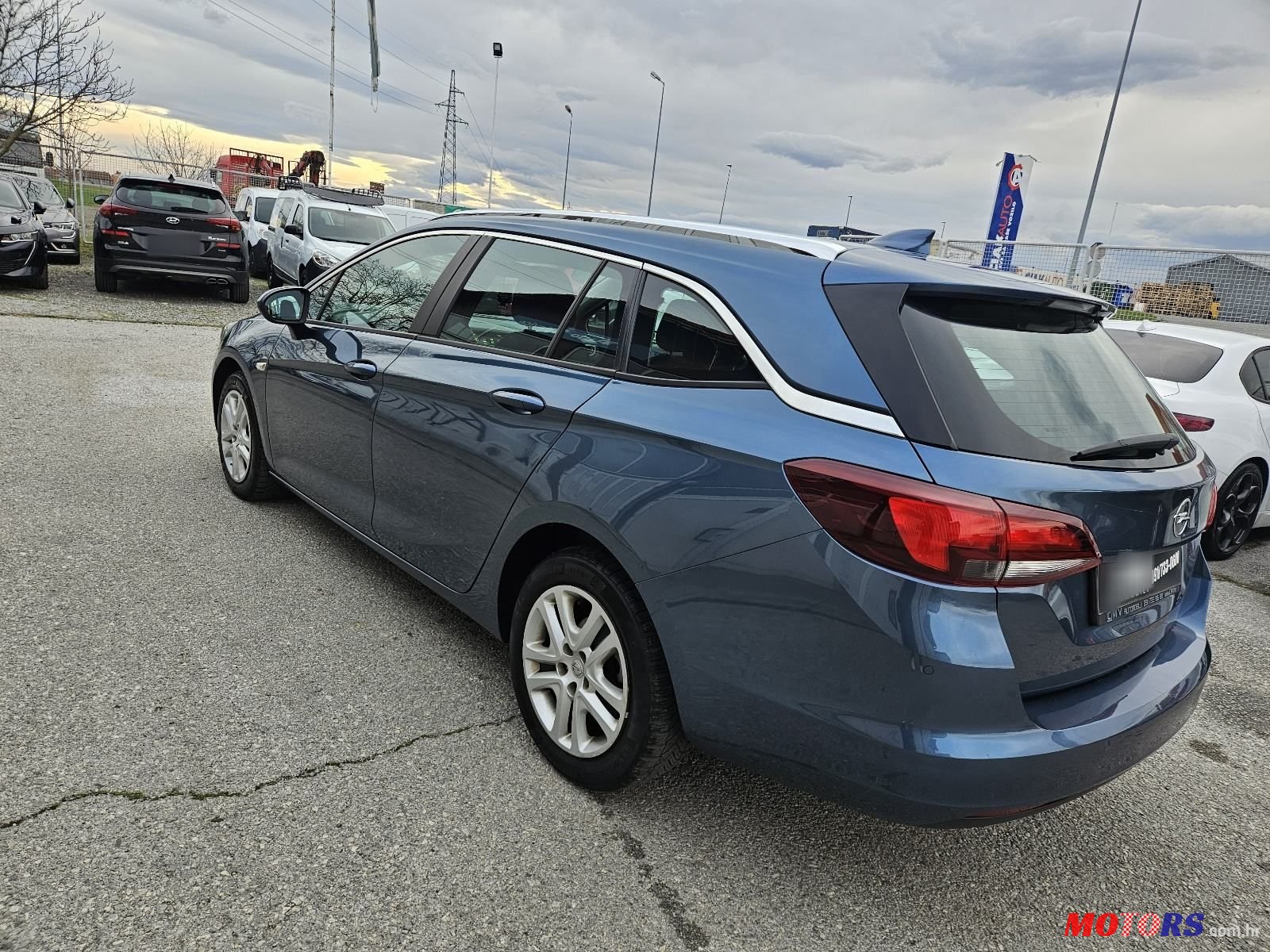 2017' Opel Astra Karavan photo #5
