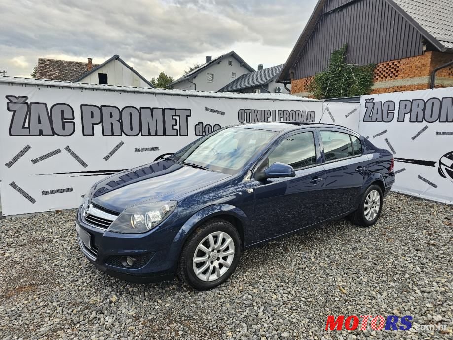 2010' Opel Astra 1,7 Cdti photo #1