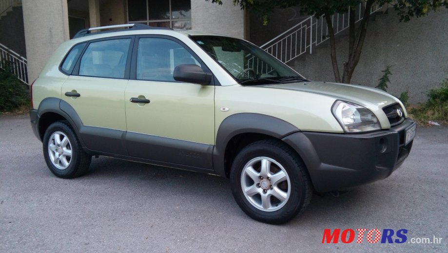 2005' Hyundai Tucson photo #1