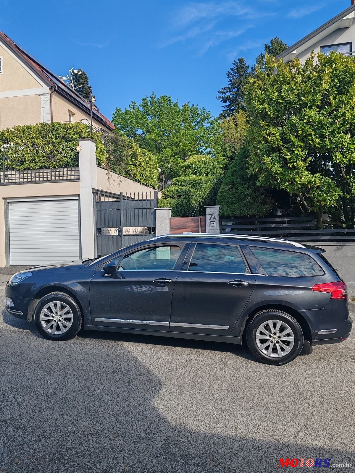 2015' Citroen C5 Break photo #2