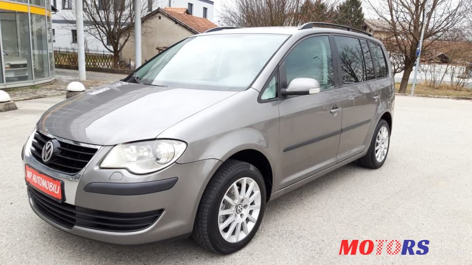 2007' Volkswagen Touran 2,0 Tdi photo #1