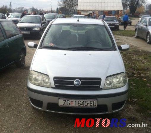 2009' Fiat Punto 1,2 photo #1