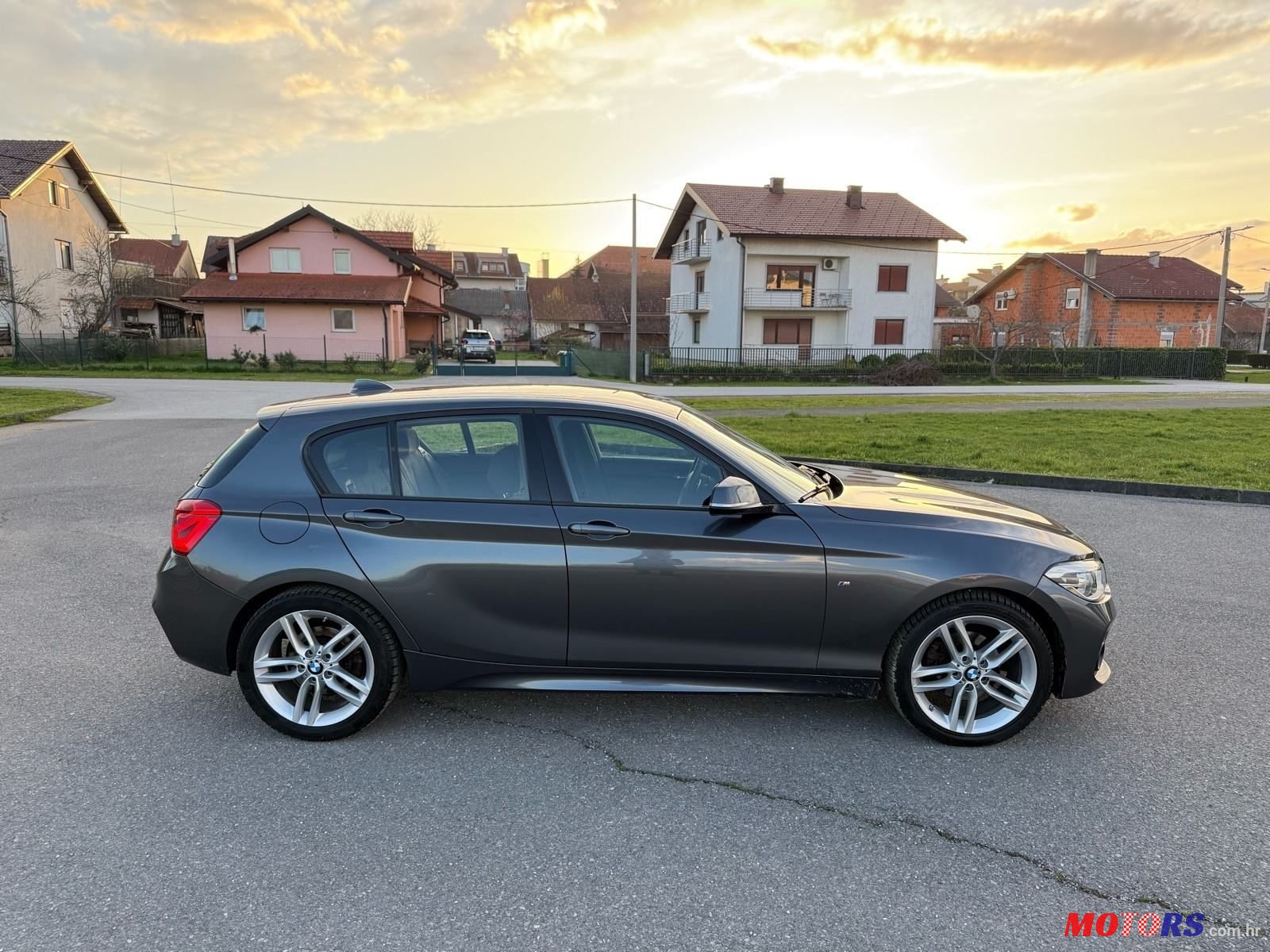2016' BMW Serija 1 120D photo #5