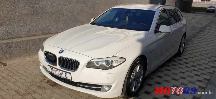 2013' BMW Serija 5 520D photo #1