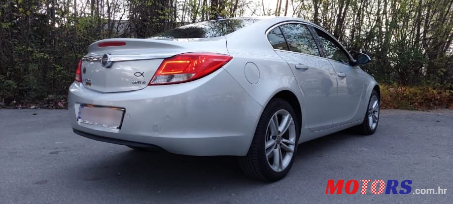 2011' Opel Insignia photo #5
