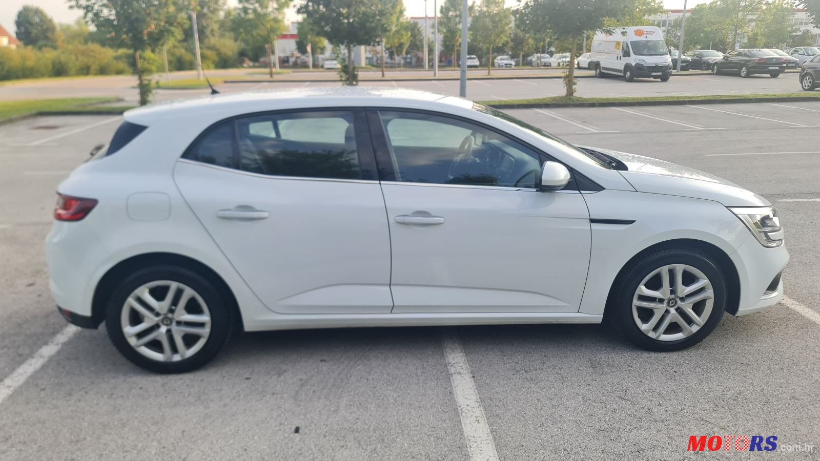 2019' Renault Megane Blue Dci 115 photo #5
