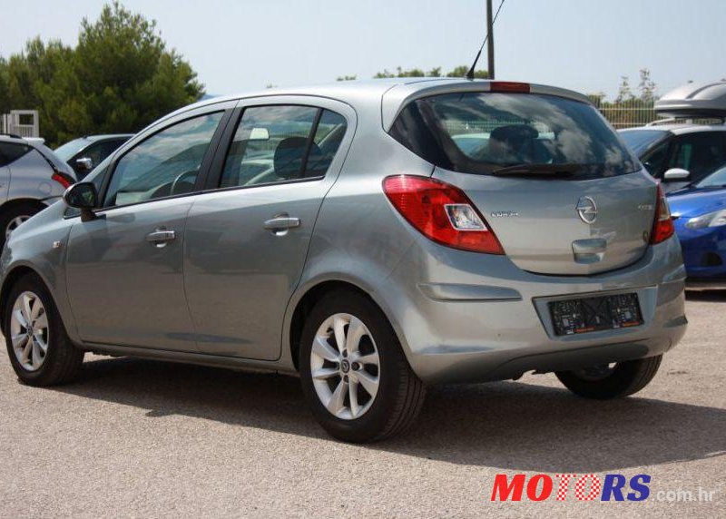 2014' Opel Corsa 1,3 Cdti photo #1