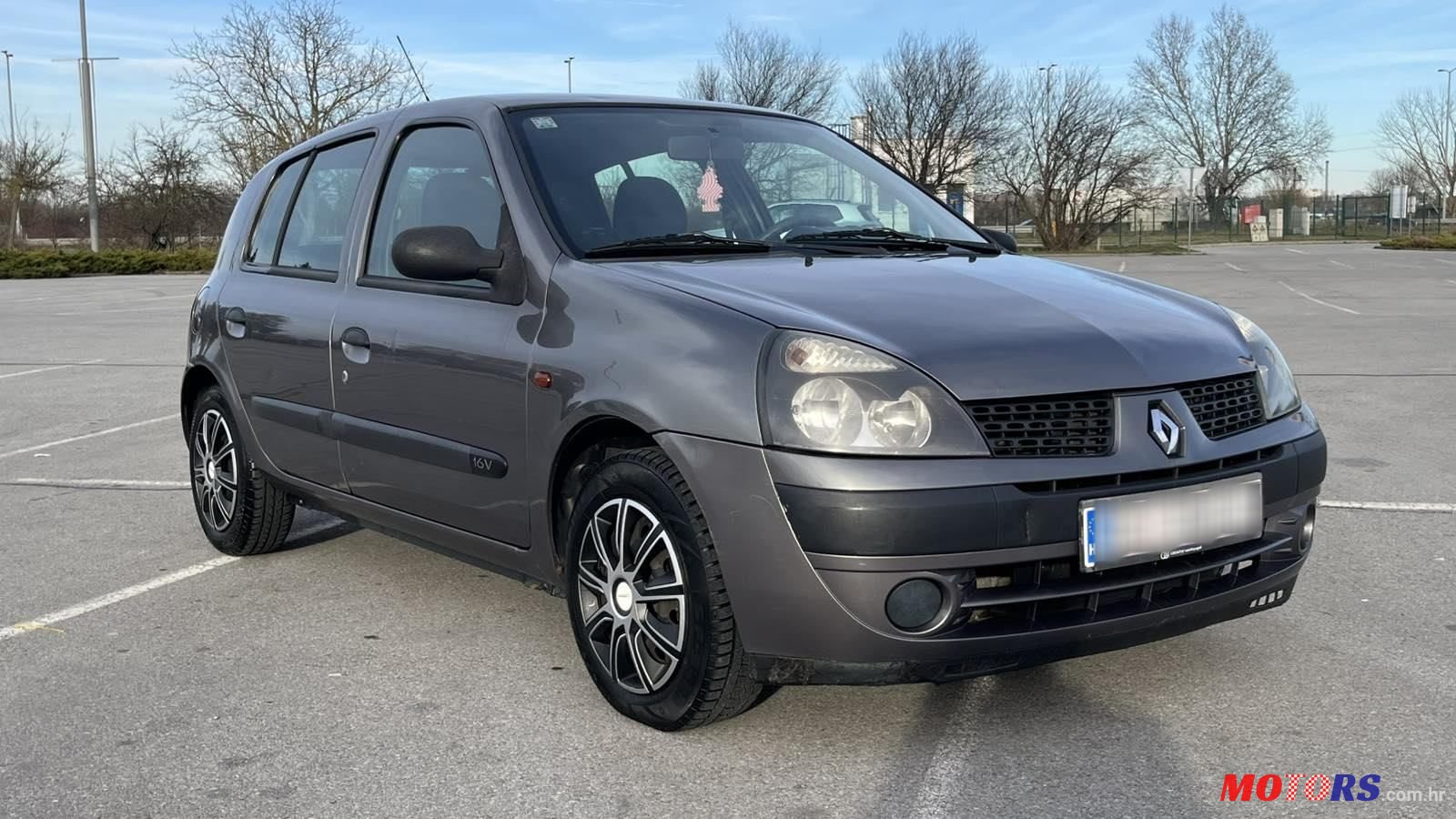 2002' Renault Clio 1,2 16V photo #2