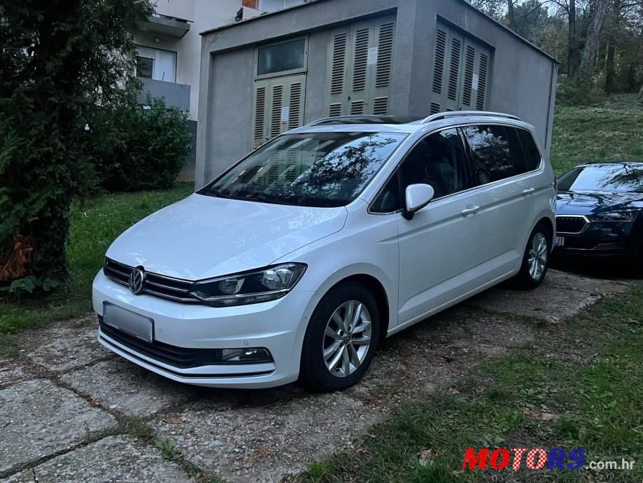 2017' Volkswagen Touran 1,6 Tdi photo #2