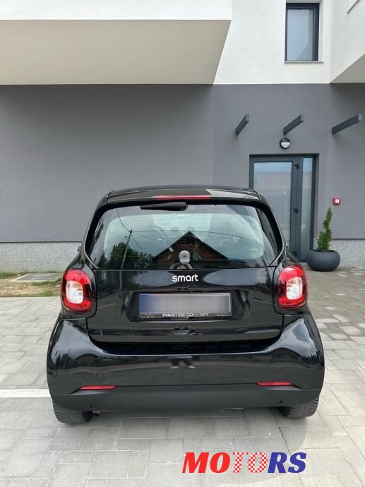 2019' Smart Fortwo photo #4