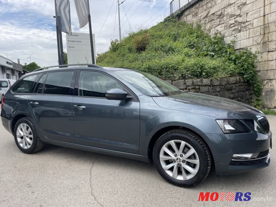 2017' Skoda Octavia Combi photo #2