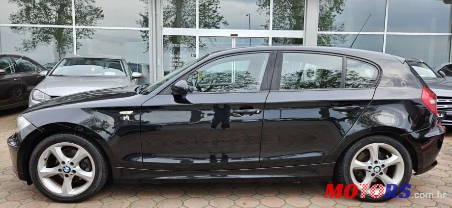 2009' BMW Serija 1 118D photo #2