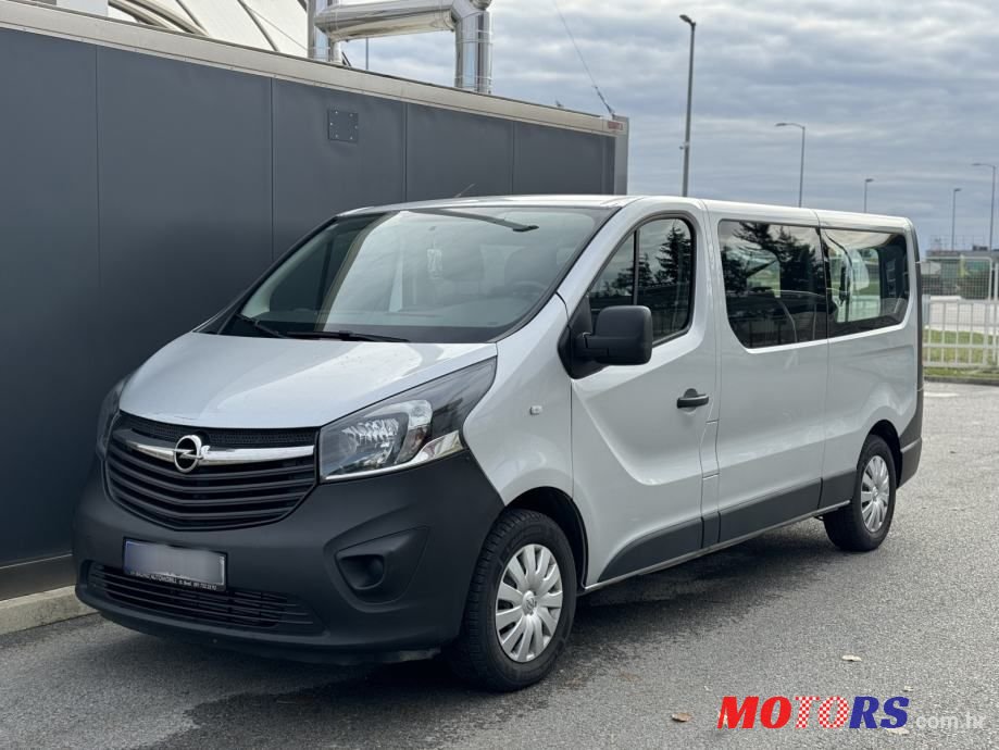 2017' Opel Vivaro photo #1