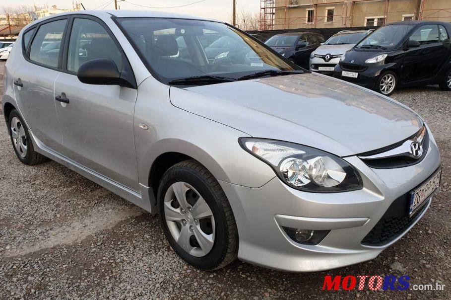 2011' Hyundai I30 1,6 Crdi photo #1