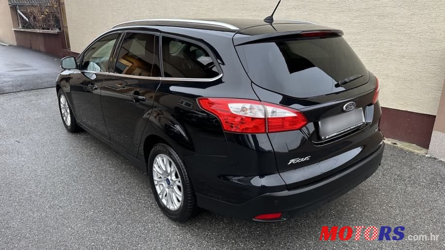 2012' Ford Focus Karavan photo #5