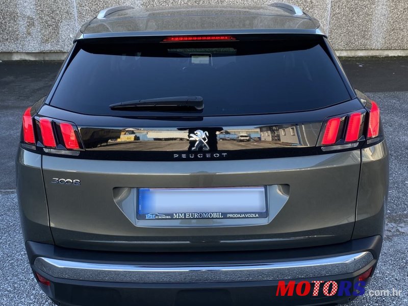 2020' Peugeot 3008 1,5 Bluehdi photo #5