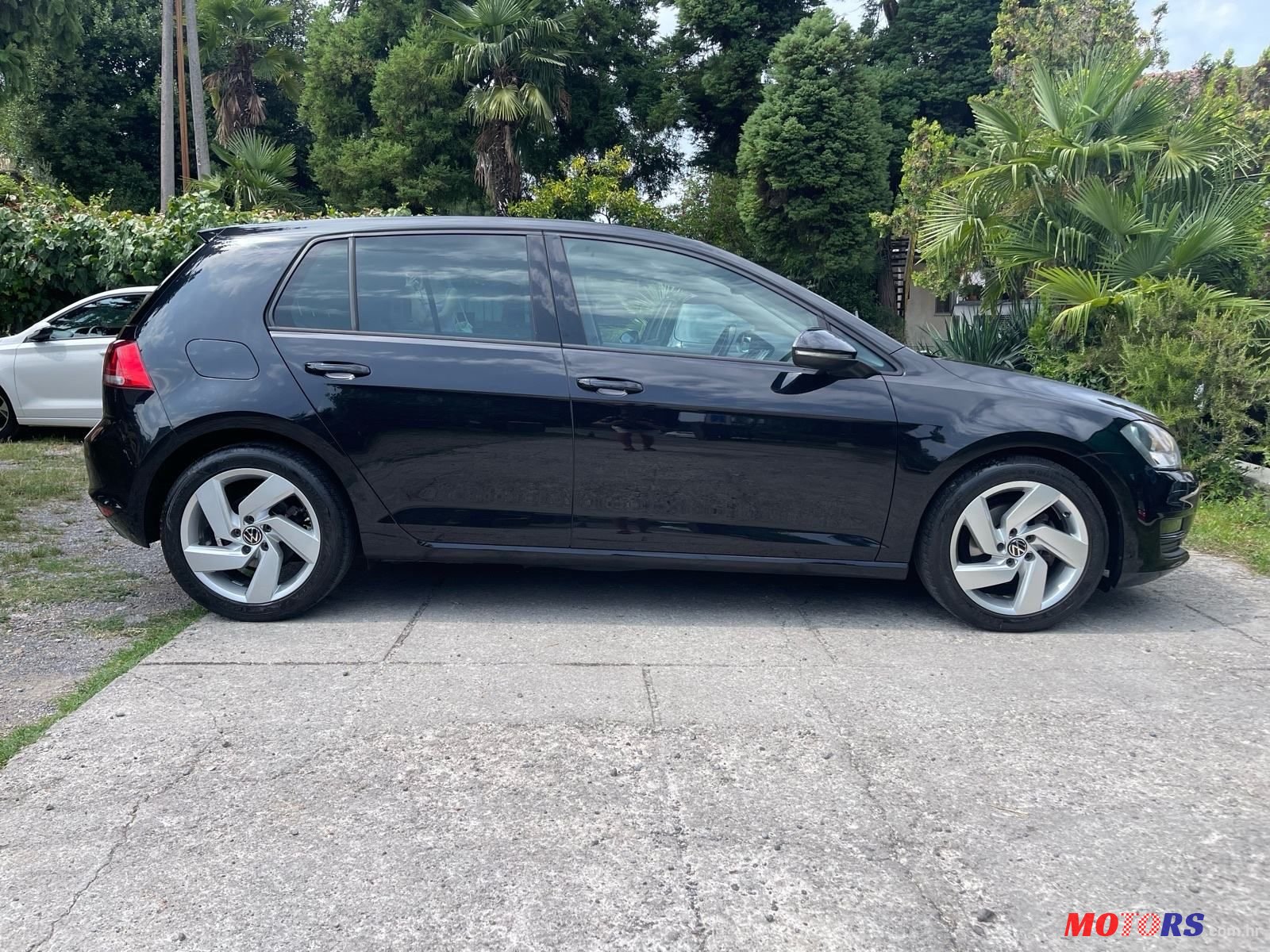 2013' Volkswagen Golf VII 1,6 Tdi Bmt photo #2